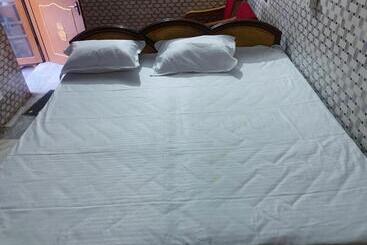 Pensionat Sri Niwas Kot