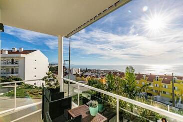 Pension Vibing & Liming Ericeira