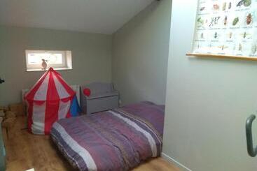 مبيت وإفطار Au 7 Ter