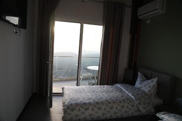 هتل Pamja E Qyteteve