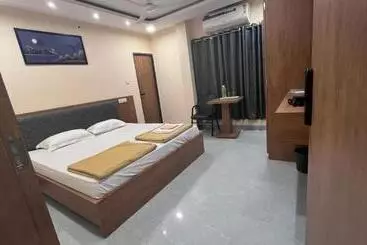 ホテル Paradise Inn