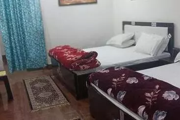 ホテル Somnath Residency Radhe Nikunj