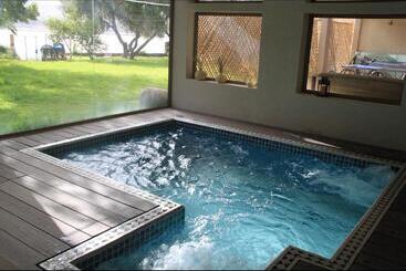 Majatalo Dar N’fis