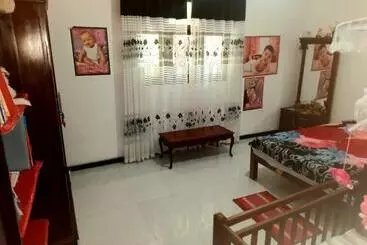Pension  Tharush Swing Villa