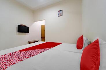 Hotel O Mala Residency