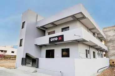 Hotelli O V7 Inn Service Apartment