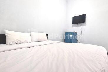 Hotel Vins Homestay Kroya Mitra Reddoorz