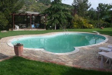 مبيت وإفطار Villa Clementine