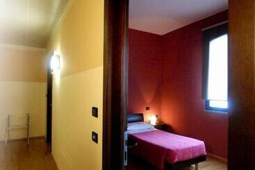 Отель Albergo Delle Industrie