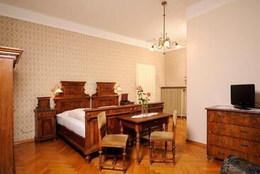 בית מלון כפרי Jarolim