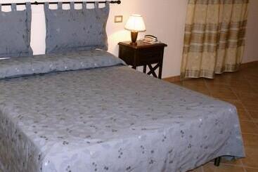 Residence Hotel La Commenda