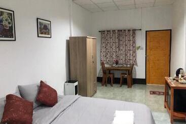 Отель ห้องพักรายวันราคาถูกเชียงใหม่