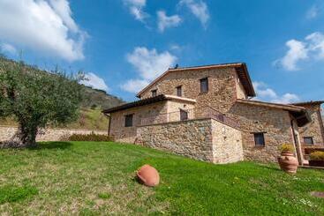 Borgo Sant Apollinare   Resort