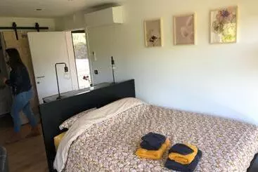 ベッドアンドブレックファースト Les Tiny House Du Mas De Mont