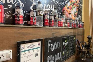 Hotel Shivroots Resort & Lounge