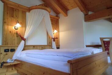 酒店 Garnì Costa Verde