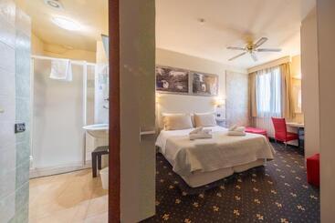 Hotel Holiday Rooms Antica Badia