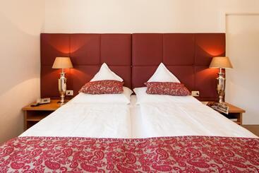 هتل Maria Theresia Adults Only