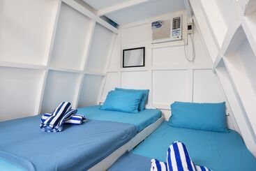 호텔 Costas De Liwa Bar & Beach Resort