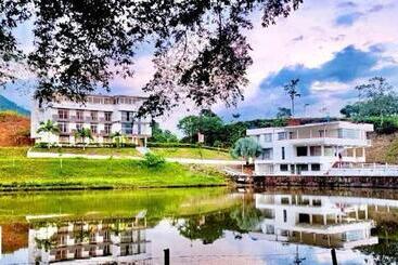 Hotell El Lago Mocoa