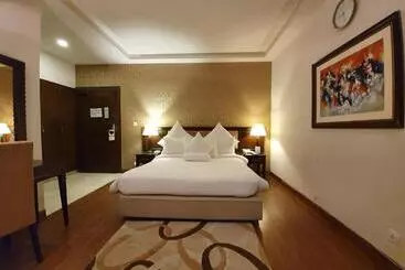 Aamiaismajoitus (B&B) S Chalet Islamabad