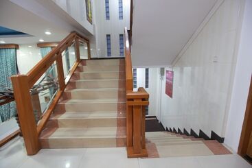 Four Rivers B&b Mandalay   Hostel