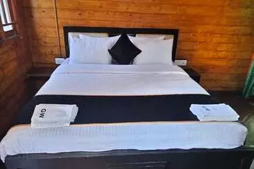 Hotel Garden Wood Yercaud