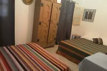 تختخواب و صبحانه Chambres D Hôtes Les Amis