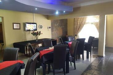 צימר La Picasso Guesthouse