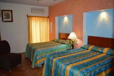 Hotel La Rienda Mision Tequillan