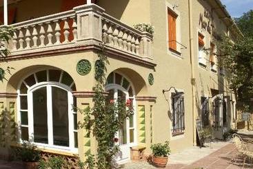 Hotel Mar De Tasmània   Auto Check In