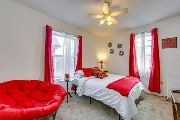 Mökkimajoitus Cozy East Pittsburgh Home   7 Mi To Frick Park!