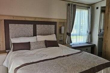 Premium 2 Bedroom Caravan With Free Wifi