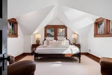 קוטג'' Leipers Retreat Secluded 3 Bdr Craftsman Home