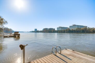 Gîte Rural Riverfront North Augusta Home W/ Private Pool!