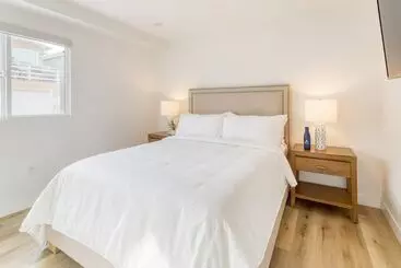 Mökkimajoitus Velvet Sand Ii By Avantstay Steps To Newport Beach