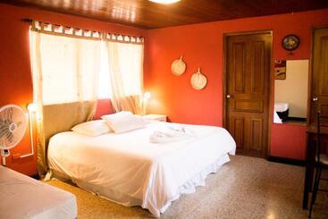 هاستل Hostal La Buena Onda