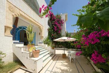 مبيت وإفطار Villa Phoenicia