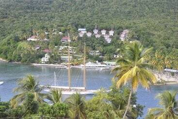 هتل Marigot Palms Luxury Caribbean Apartment Suites