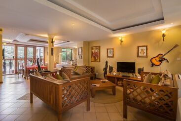 هتل The Lodge Tellamande