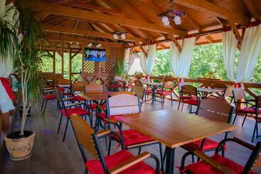 בית מלון כפרי Pansionat Bogema