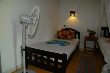 민박 Gems Garden Guest House