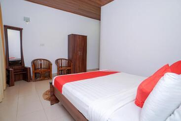 Hotel Mirissa Regent