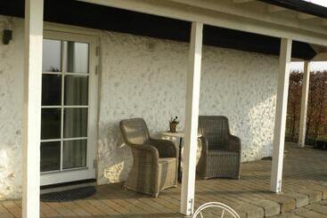 Glimminge Bed & Breakfast