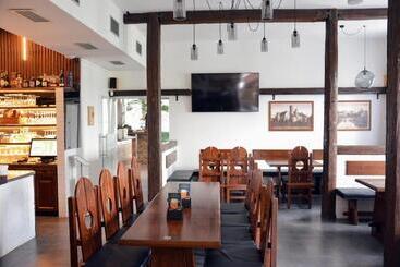 فندق Penzion Rose Břeclav