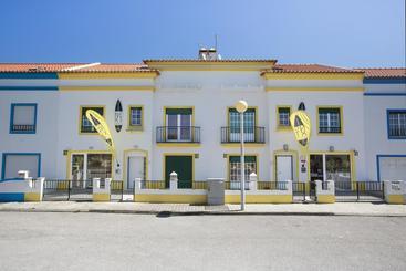 호스텔 Next Level Surf Camp