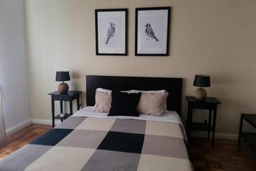 تختخواب و صبحانه 100 Contos