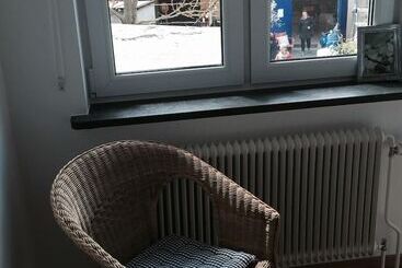 فندق Gårdens & Apotekarns B&b