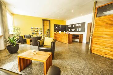 Curuna Hotel Garni B&b