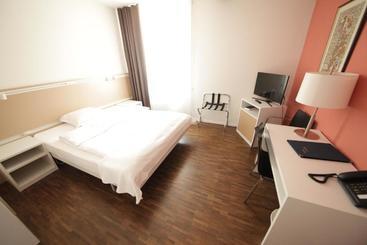 Otel Auberge De Prangins